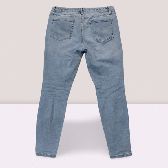 Joe Fresh Classic Slim Fit Light-washed Denim Jeans - Picture 2 of 7